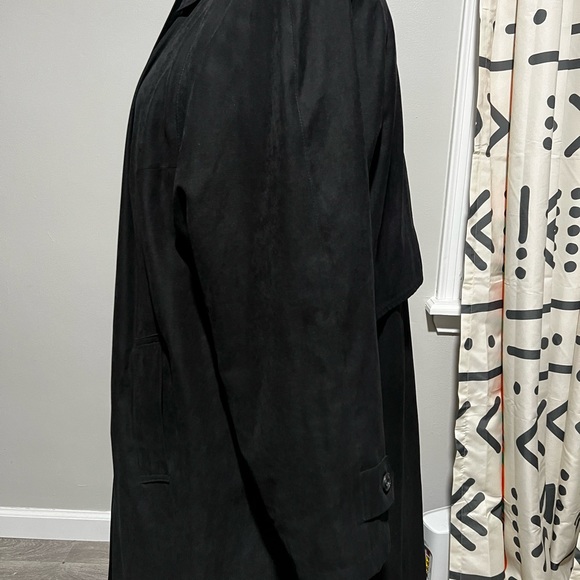Plus Size Coat - Picture 3 of 10